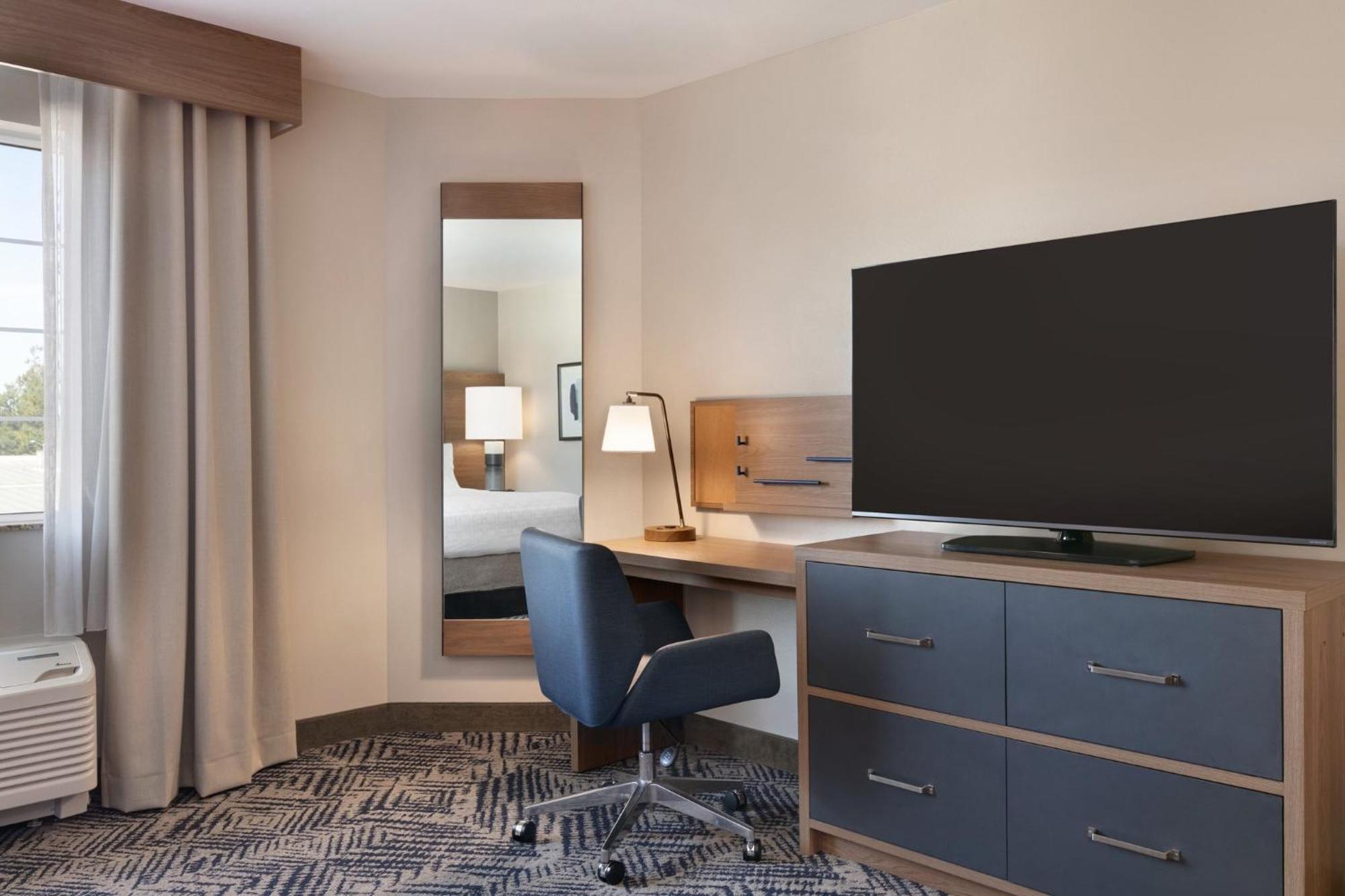 Candlewood Suites Columbus North, An Ihg Hotel エクステリア 写真