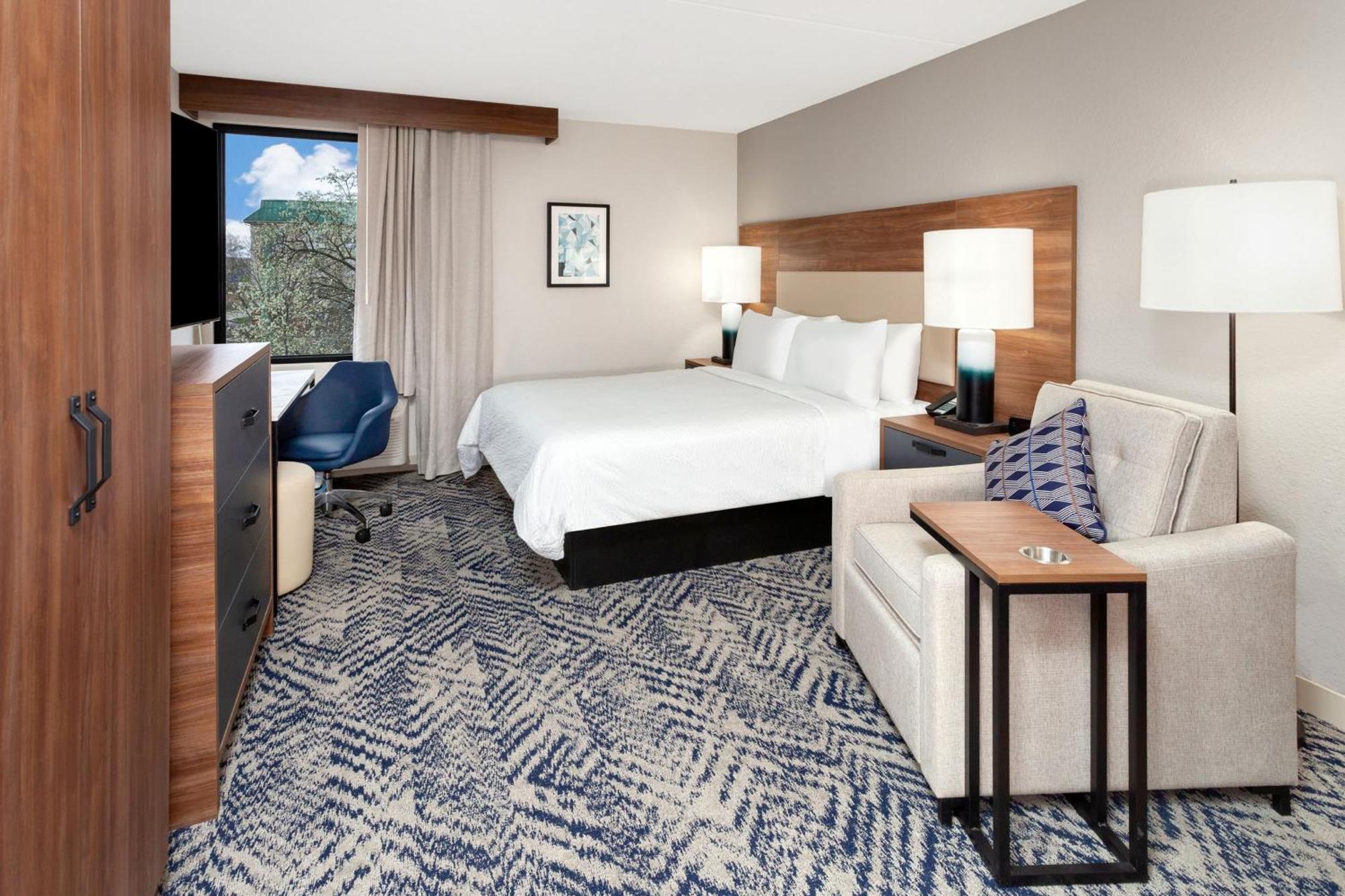 Candlewood Suites Columbus North, An Ihg Hotel エクステリア 写真